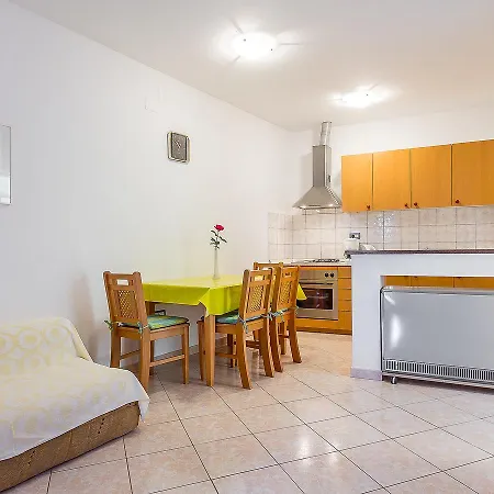 Holiday Rina Bungalow Medolino